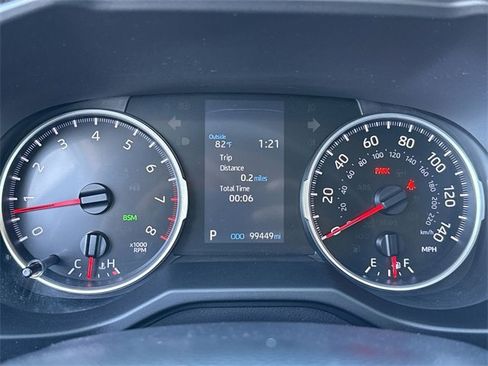 Used 2021 Toyota RAV4 XLE Premium image 29