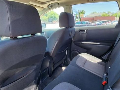 Used 2011 Nissan Rogue SV w/ Premium Pkg AWD/4WD image 8