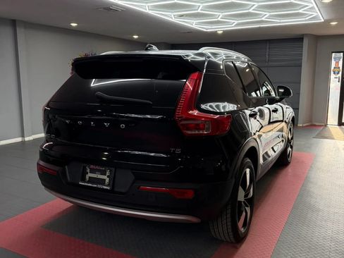 Used 2019 Volvo XC40 T5 Momentum AWD/4WD image 6