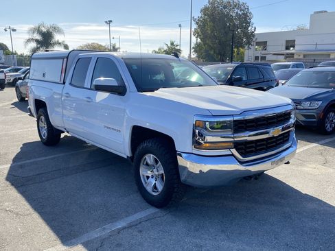 Used 2018 Chevrolet Silverado 1500 LT w/ Trailering Package image 7