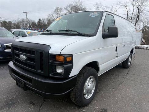 Used 2014 Ford E-250 and Econoline 250 w/ Power Group image 5