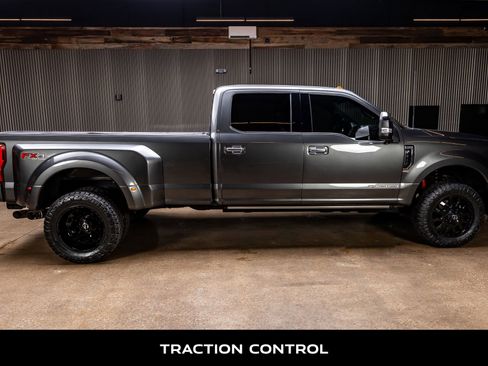 Used 2017 Ford F350 Platinum w/ Platinum Ultimate Package image 11