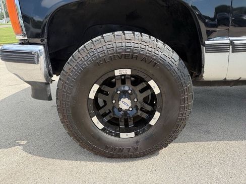 Used 1989 GMC Sierra 1500 4x4 Regular Cab image 12