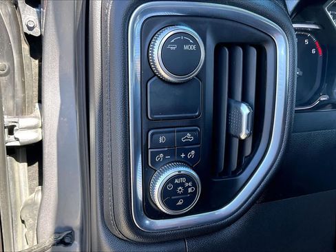 Used 2020 GMC Sierra 1500 SLT image 14