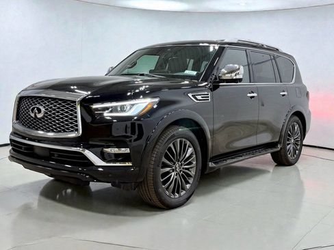 Used 2022 INFINITI QX80 Sensory w/ Cargo Package image 4