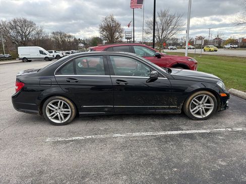 Used 2014 Mercedes-Benz C 300 4MATIC Sedan image 4