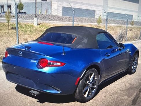 Used 2019 MAZDA MX-5 Miata Grand Touring image 4