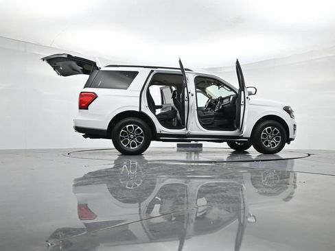 Certified 2022 Ford Expedition XLT image 59