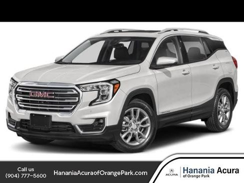 Used 2024 GMC Terrain SLT FWD image 1