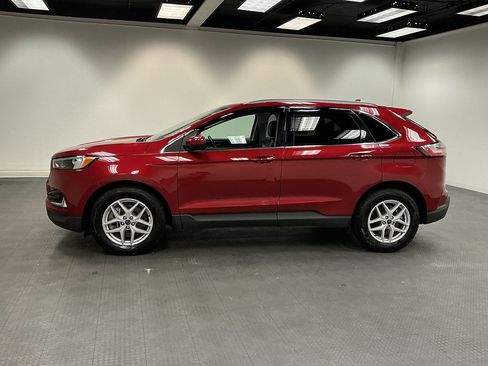 Used 2022 Ford Edge SEL w/ Convenience Package AWD/4WD image 2