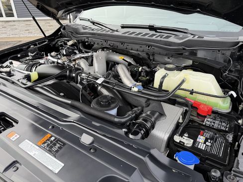 Used 2025 Ford F250 Platinum image 76
