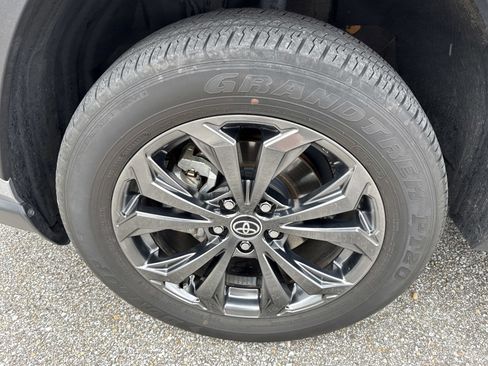 Used 2024 Toyota RAV4 Limited w/ Advanced Technology Package image 10