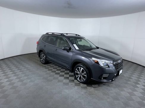 Used 2023 Subaru Forester Limited AWD/4WD image 2