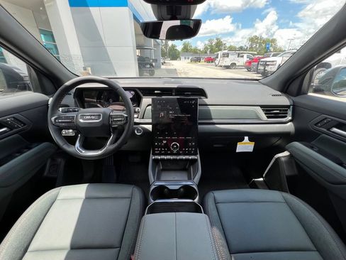 New 2027 GMC Terrain AT4 w/ Convenience Package III AWD/4WD image 2