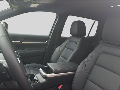 New 2026 GMC Terrain Elevation w/ Elevation Premium Package AWD/4WD image 17