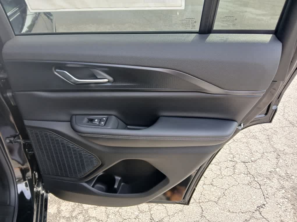 New 2025 Jeep Grand Cherokee Laredo X w/ Luxury Tech Group I AWD/4WD image 16