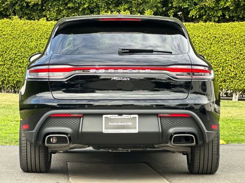 New 2026 Porsche Macan image 7