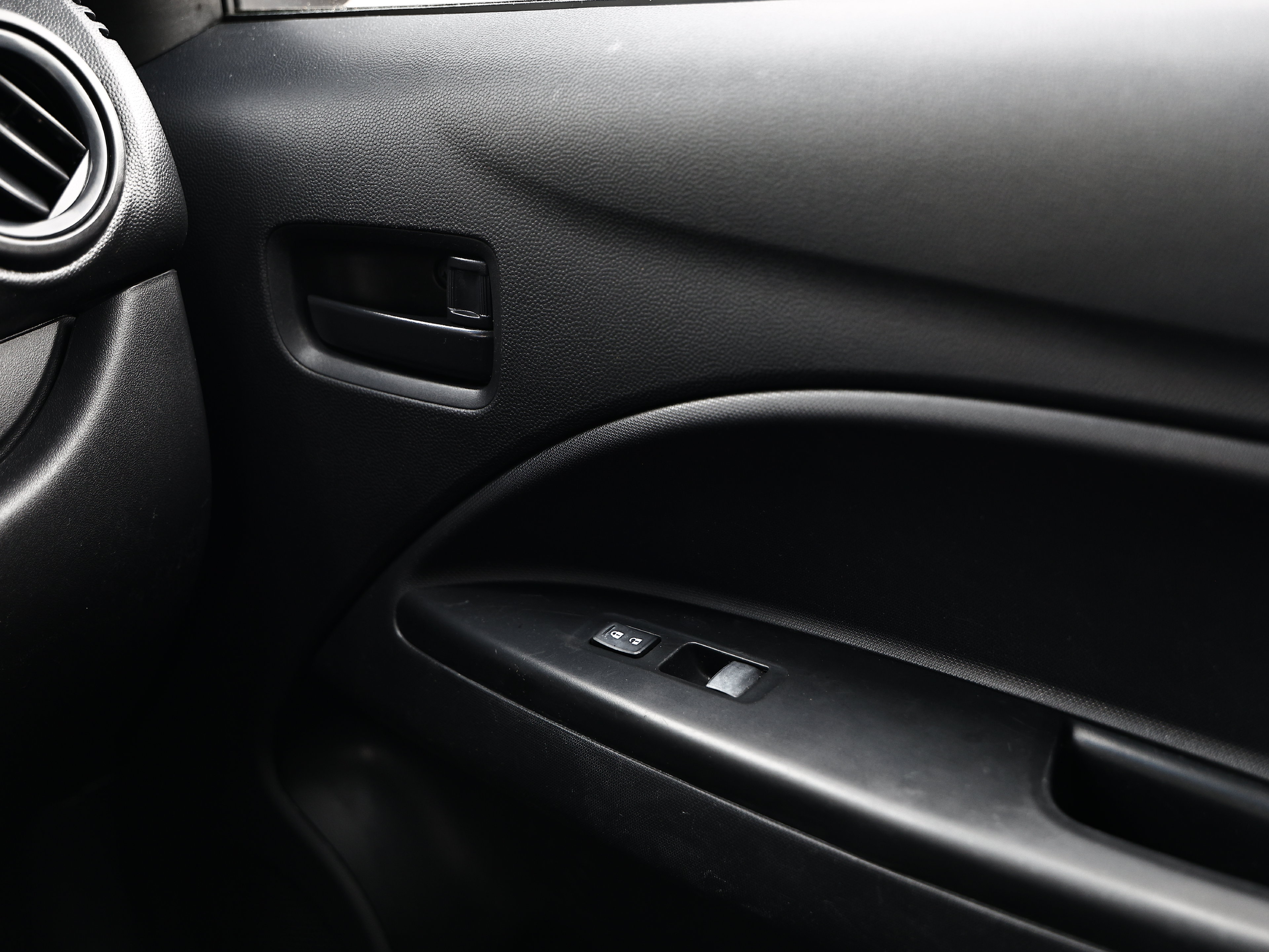 Used 2023 Mitsubishi Mirage LE FWD image 42