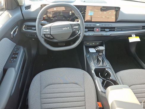 New 2025 Kia K4 EX FWD image 8