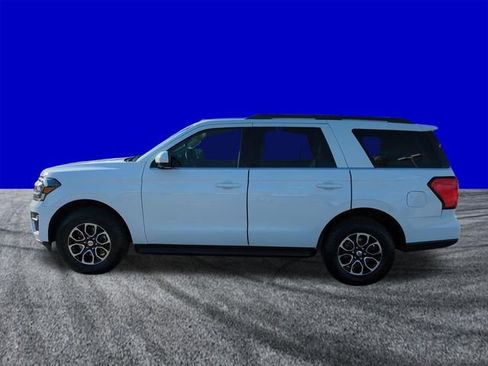 Certified 2022 Ford Expedition XLT RWD image 7
