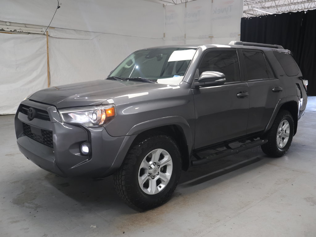 Used 2021 Toyota 4Runner SR5 Premium w/ Moonroof Package RWD image 3