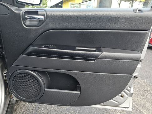 Used 2015 Jeep Compass Sport w/ Power Value Group image 45