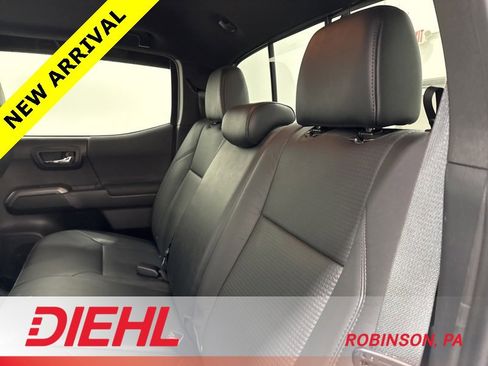 Used 2023 Toyota Tacoma TRD Off-Road image 16