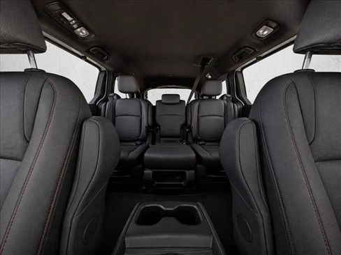 Certified 2024 Honda Odyssey Sport image 25