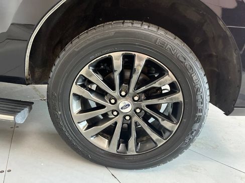 Used 2019 Ford Expedition Limited AWD/4WD image 15