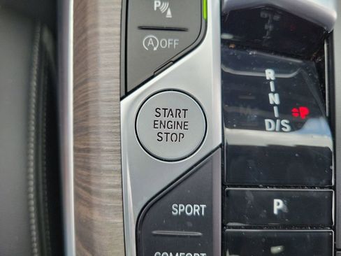 Used 2026 BMW 330i Sedan RWD image 17