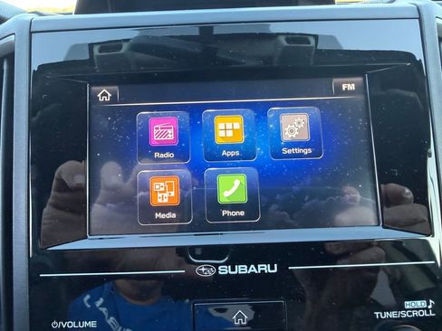 Used 2018 Subaru Crosstrek 2.0i Premium w/ Eyesight System image 10