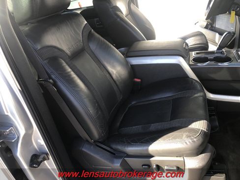 Used 2011 Ford F150 Raptor w/ Raptor Luxury Pkg image 21