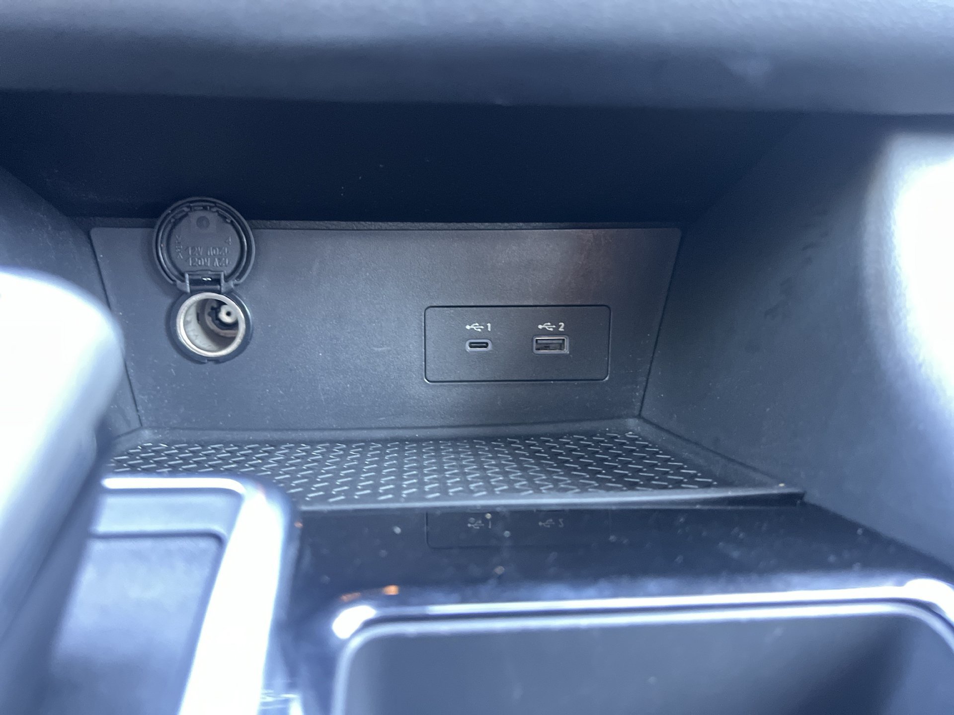 Used 2024 Nissan Pathfinder SV FWD image 7