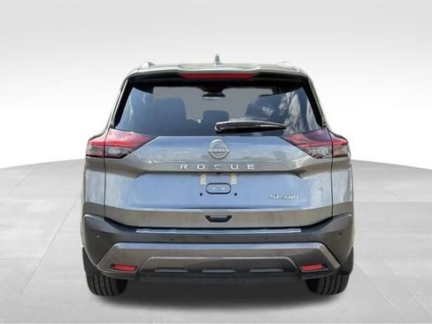 Used 2023 Nissan Rogue SL AWD/4WD image 6