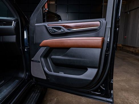 Used 2024 GMC Yukon Denali Ultimate image 41