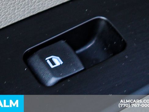 Used 2025 Kia Soul LX w/ LX Technology Package FWD image 48