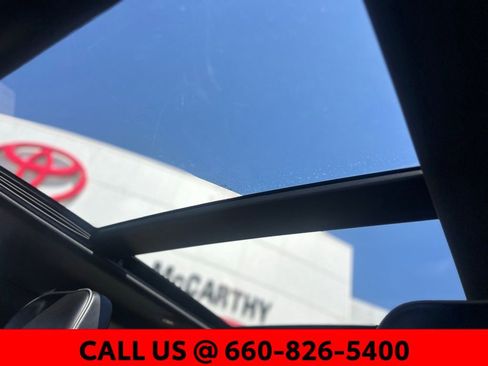 Used 2019 Jeep Grand Cherokee Overland image 22