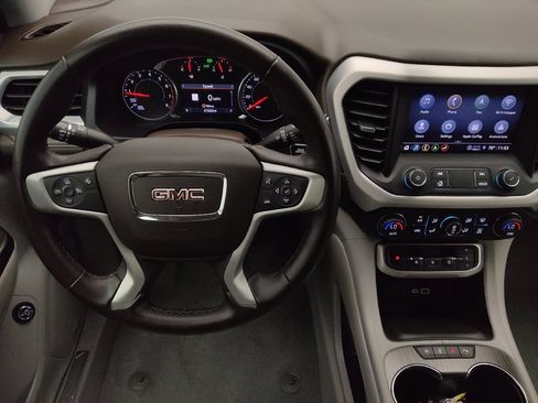 Used 2023 GMC Acadia SLT image 22