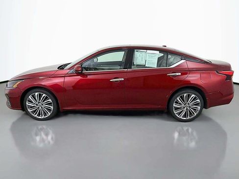 Used 2023 Nissan Altima 2.5 SL AWD/4WD image 16
