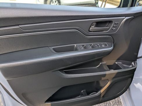 Used 2025 Honda Odyssey Sport-L image 14