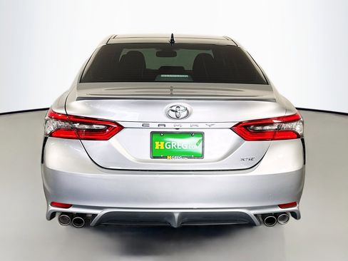 Used 2022 Toyota Camry XSE image 8