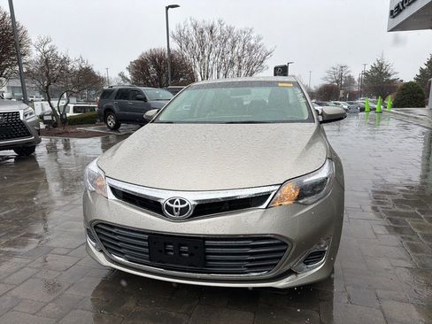 Used 2014 Toyota Avalon XLE image 31
