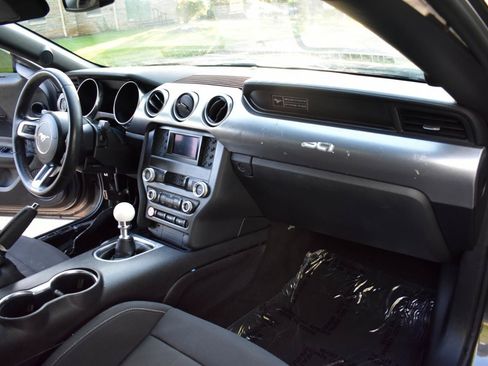 Used 2020 Ford Mustang GT w/ Black Accent Package RWD image 17