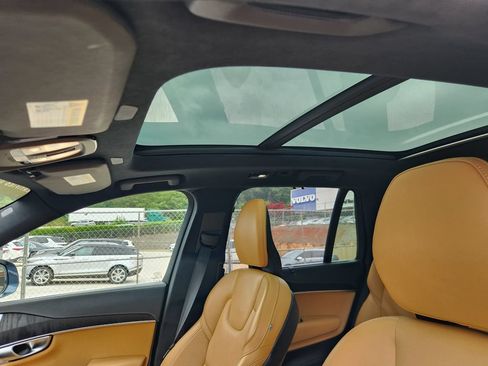 Certified 2024 Volvo XC90 T8 Ultimate w/ Lounge Package AWD/4WD image 10