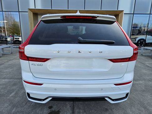 Certified 2023 Volvo XC60 T8 Ultimate w/ Climate Package AWD/4WD image 6
