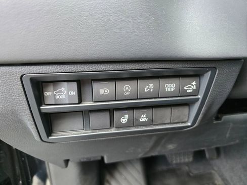 Used 2023 Toyota Tundra Platinum image 25