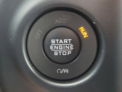 Used 2021 Jeep Wrangler Unlimited Sahara AWD/4WD image 26
