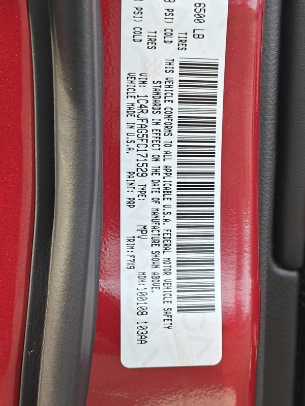 Used 2015 Jeep Grand Cherokee Laredo AWD/4WD image 29