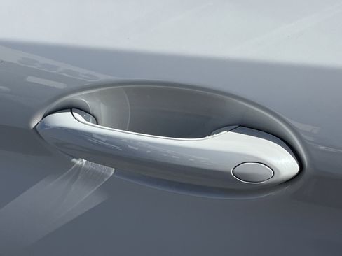 Used 2022 BMW 540i w/ Convenience Package image 33