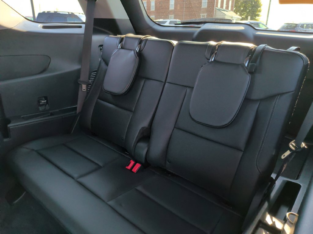 Certified 2023 Ford Explorer XLT w/ Equipment Group 202A AWD/4WD image 19